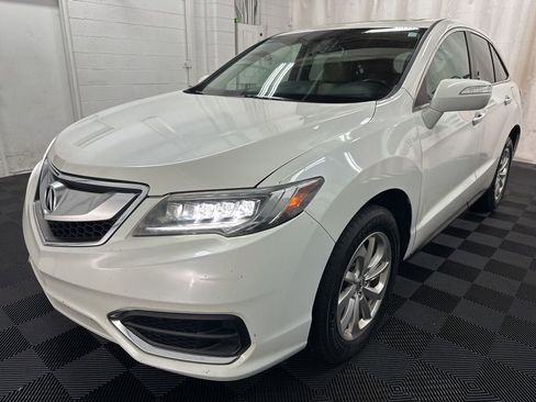 Used 2018 Acura RDX w/ Technology Package AWD/4WD image 4