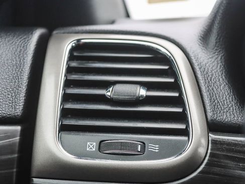 Used 2019 Jeep Grand Cherokee Laredo w/ Laredo X Package image 47