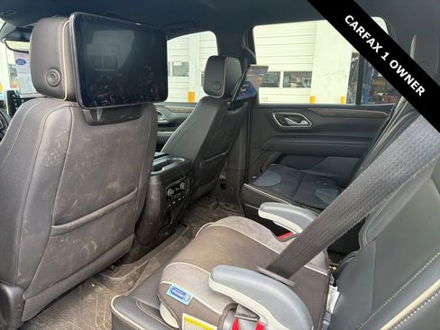 Used 2024 Chevrolet Tahoe Premier w/ Advanced Technology Package image 9