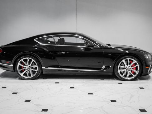 Used 2020 Bentley Continental GT image 5