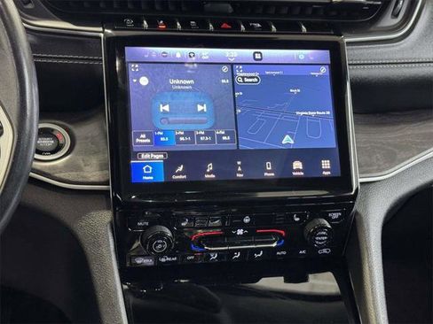 Certified 2022 Jeep Grand Cherokee L Limited image 21