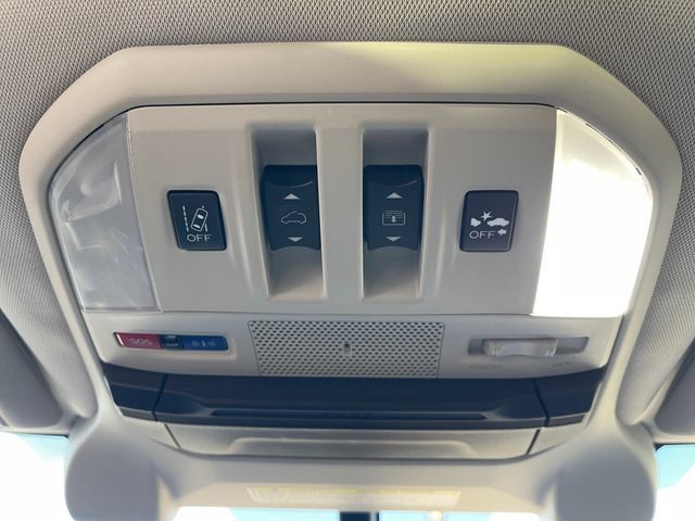 Used 2019 Subaru Ascent Limited AWD/4WD image 30
