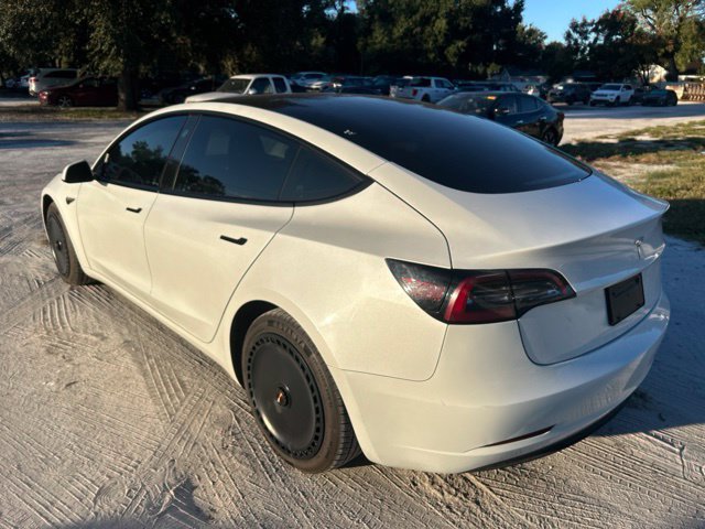 Used 2023 Tesla Model 3 Standard Range RWD image 3