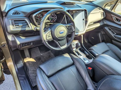 Certified 2023 Subaru Ascent Touring AWD/4WD image 8