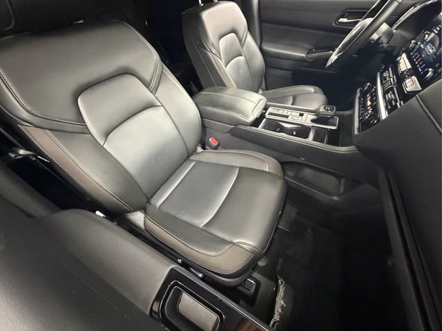 Certified 2025 Nissan Pathfinder SL FWD image 26