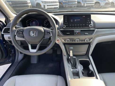 Used 2018 Honda Accord LX image 4