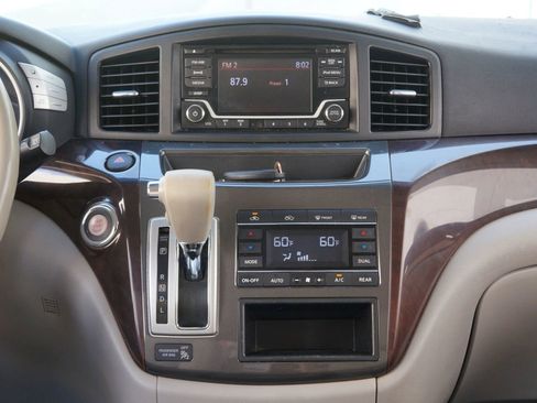 Used 2016 Nissan Quest SV image 35