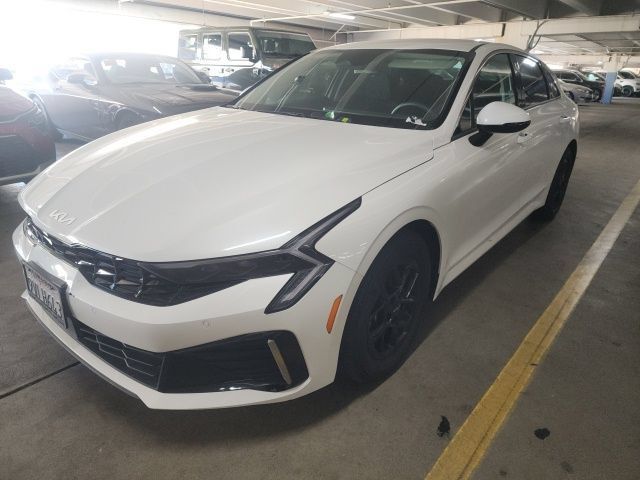 Used 2025 Kia K5 LXS FWD image 4