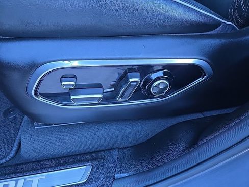 Used 2025 Jeep Grand Cherokee Summit AWD/4WD image 39