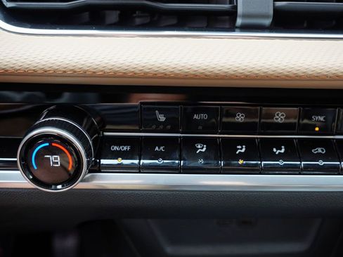 New 2026 Chevrolet Equinox ACTIV w/ Safety and Technology Package image 14