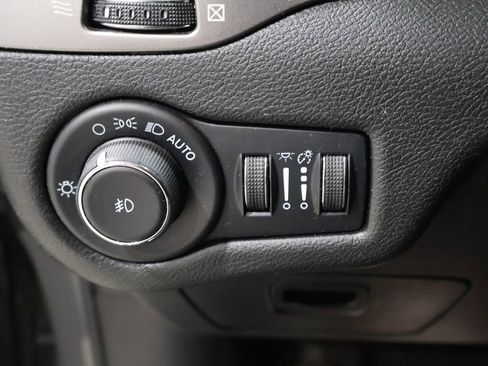 Used 2022 Jeep Cherokee Latitude Lux image 31