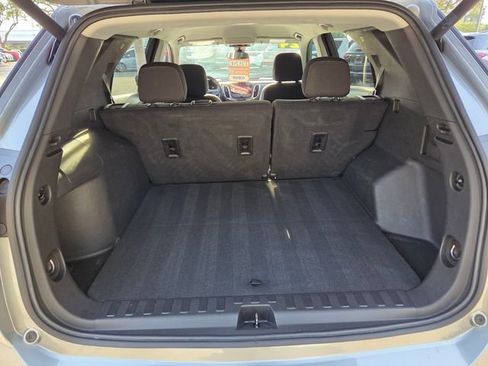 Used 2024 Chevrolet Equinox LT FWD image 22