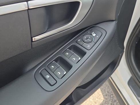 New 2026 Hyundai Sonata SE FWD image 16