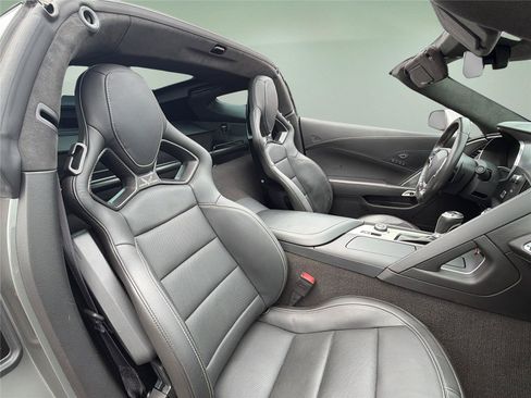 Used 2016 Chevrolet Corvette Z06 w/ 3LZ Preferred Equipment Group RWD image 34