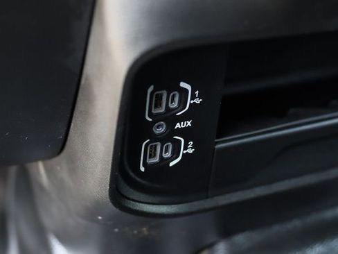 Used 2022 RAM 3500 Tradesman w/ Chrome Appearance Group AWD/4WD image 43