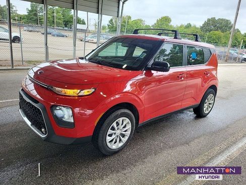 Used 2020 Kia Soul LX image 1