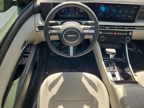 New 2026 Hyundai Tucson SEL image 16