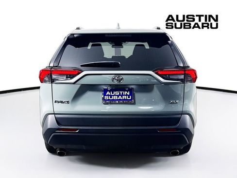 Used 2019 Toyota RAV4 XLE w/ Convenience Package image 6