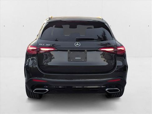 Used 2026 Mercedes-Benz GLC 300 4MATIC image 7