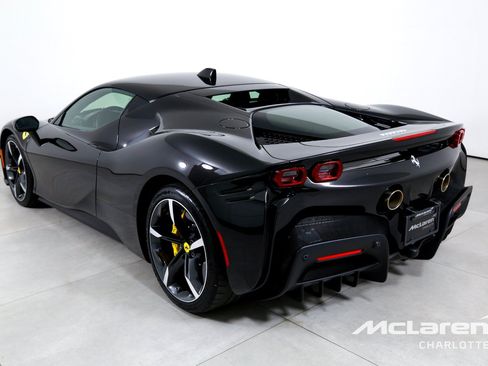 Used 2023 Ferrari SF90 Stradale AWD/4WD image 6