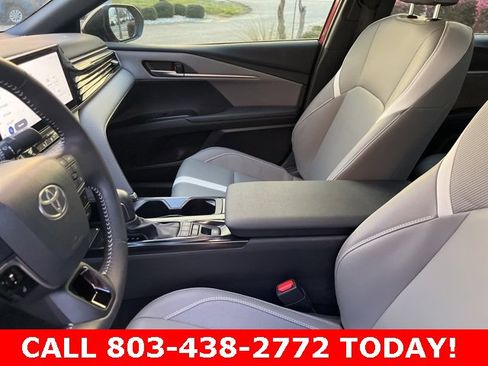 Used 2025 Toyota Camry SE w/ Multimedia Upgrade Package image 9