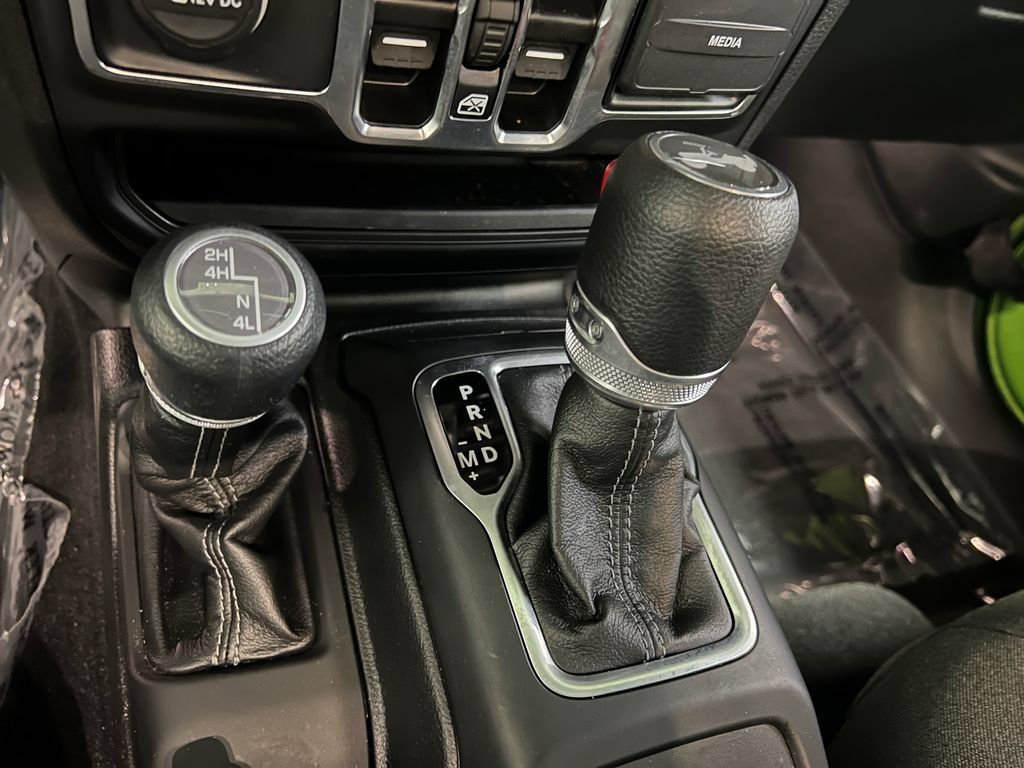 Certified 2025 Jeep Wrangler Unlimited Sport AWD/4WD image 26