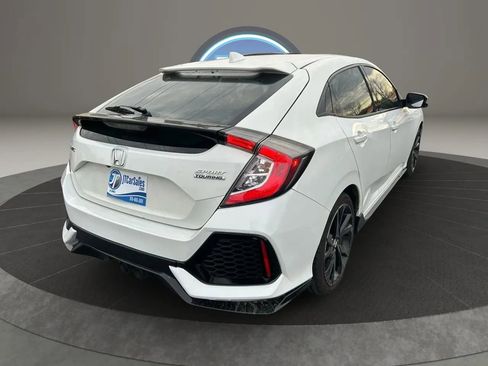 Used 2018 Honda Civic Sport Touring image 7