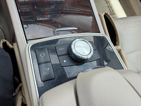 Used 2014 Mercedes-Benz E 350 Cabriolet image 40