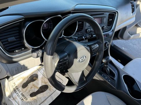 Used 2014 Kia Optima LX image 9