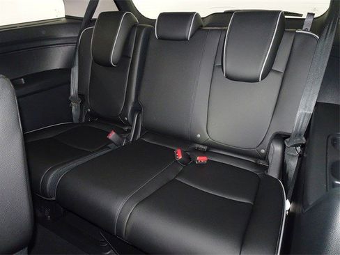 New 2026 Honda Odyssey Touring image 13