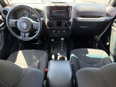 Used 2017 Jeep Wrangler Unlimited Sport w/ Connectivity Group AWD/4WD image 11