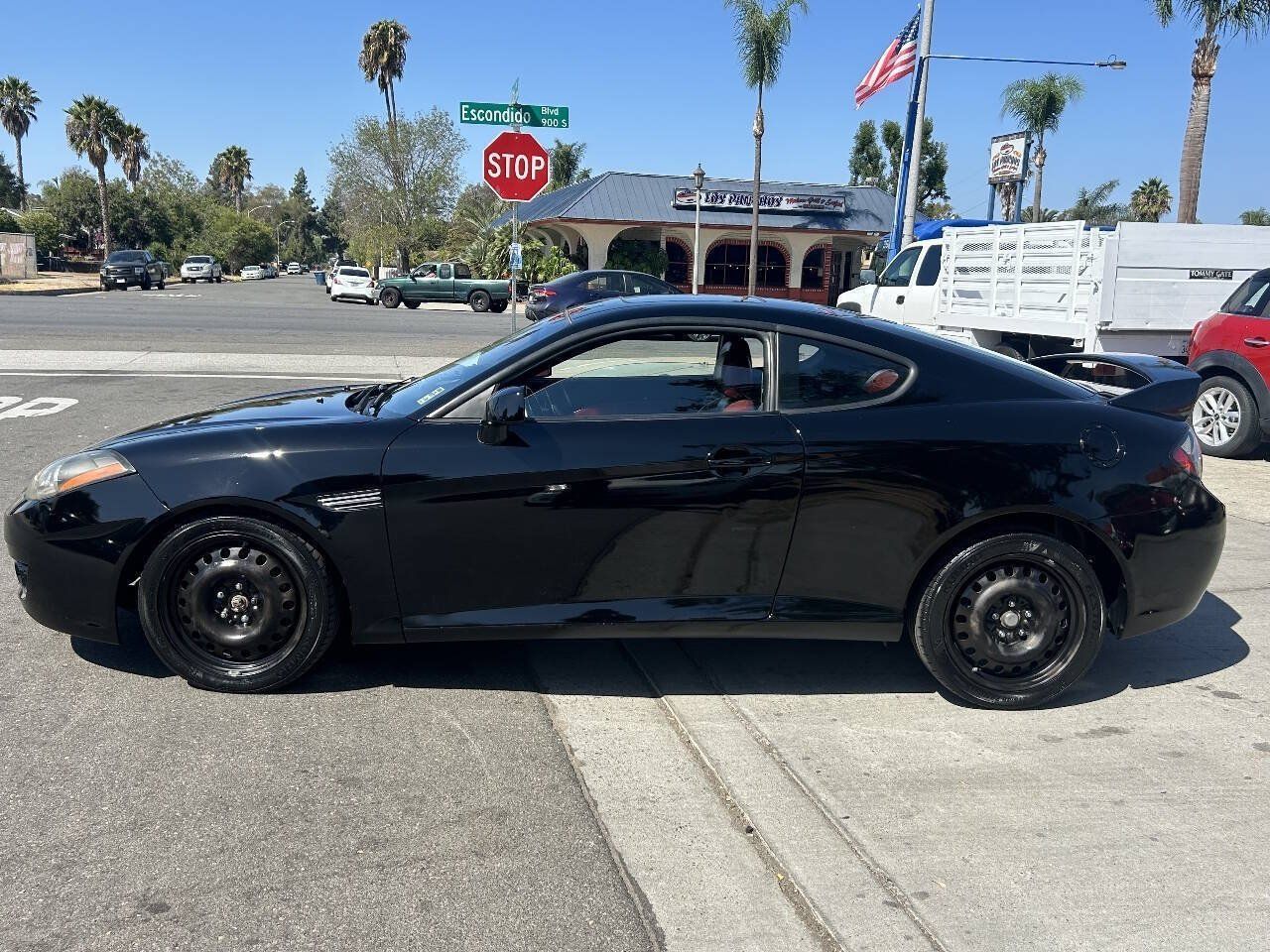 Used 2007 Hyundai Tiburon FWD image 4