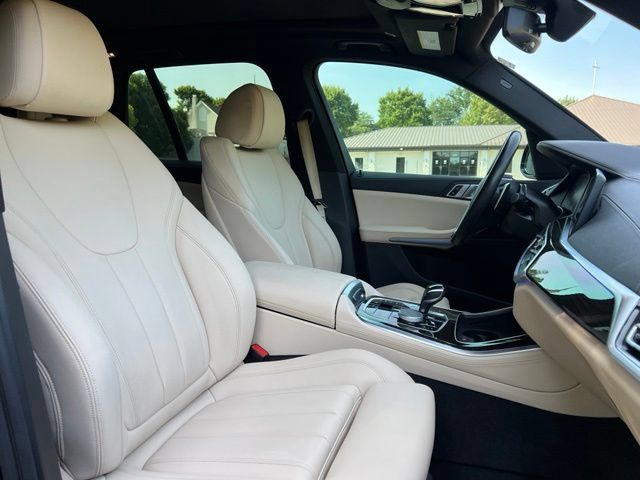 Used 2019 BMW X5 xDrive40i w/ Convenience Package AWD/4WD image 24