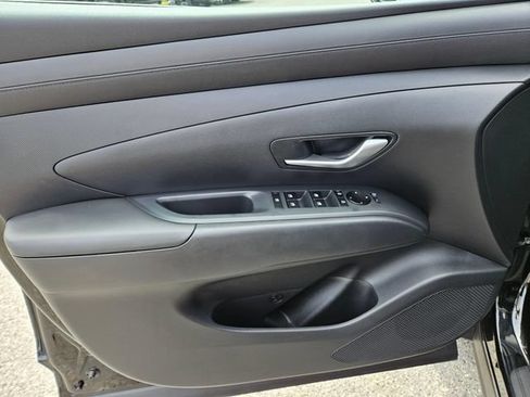 Used 2025 Hyundai Tucson SEL AWD/4WD image 23