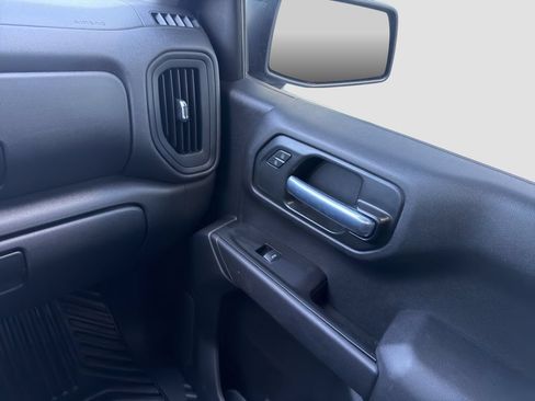 Used 2021 Chevrolet Silverado 1500 Custom Trail Boss AWD/4WD image 26
