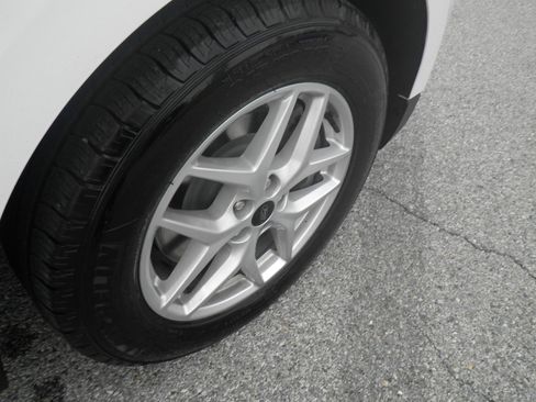 Certified 2024 Ford Edge SEL w/ Convenience Package image 8