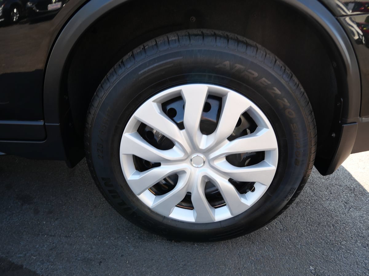 Used 2018 Nissan Rogue S AWD/4WD image 33