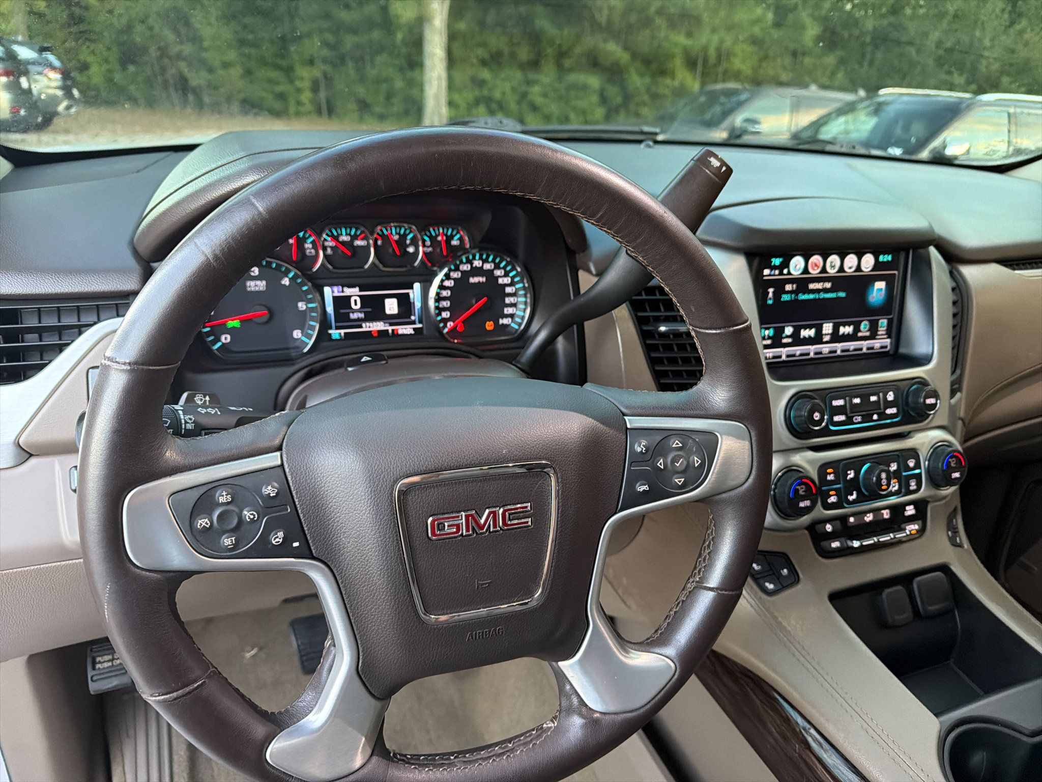 Used 2018 GMC Yukon SLT w/ Open Road Package RWD image 14