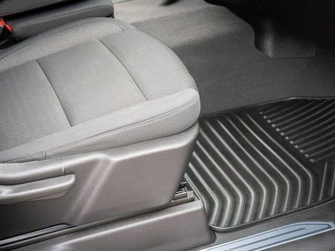 Used 2024 GMC Sierra 1500 Elevation image 32