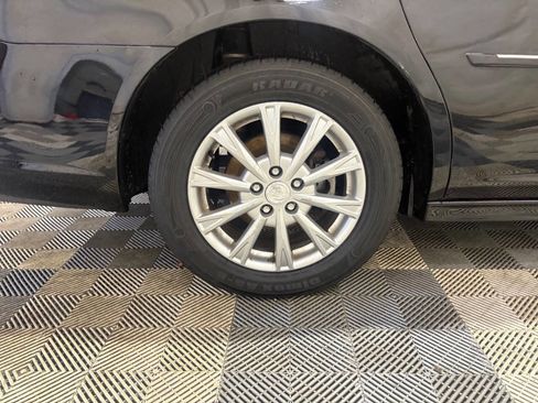 Used 2011 Buick Lucerne CXL w/ Driver Confidence Package image 23