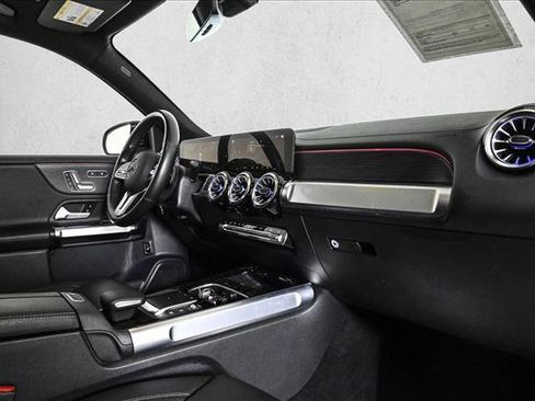 Certified 2023 Mercedes-Benz GLB 250 4MATIC image 25