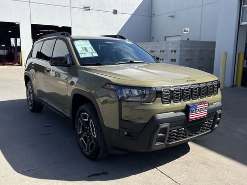 New 2026 Jeep Cherokee Laredo image 6