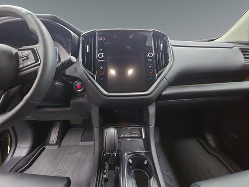 Certified 2025 Subaru Ascent Bronze Edition w/ Popular Package #2 image 15