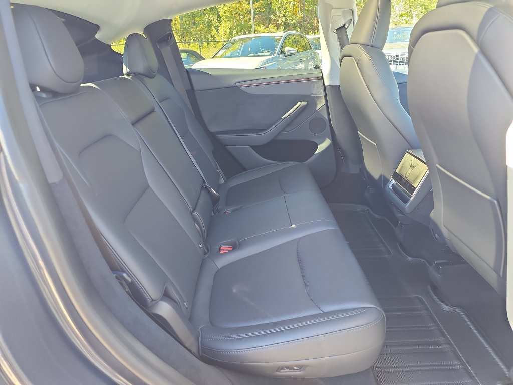 Used 2026 Tesla Model Y Long Range AWD/4WD image 27
