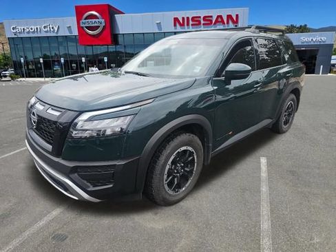 Used 2025 Nissan Pathfinder Rock Creek AWD/4WD image 3