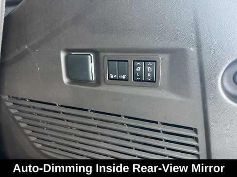 Used 2022 Chevrolet Tahoe LT w/ Luxury Package image 27