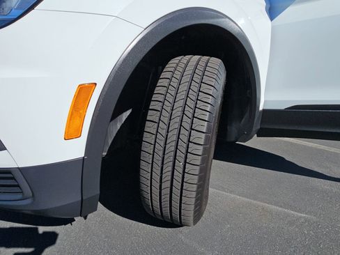 Used 2019 Volkswagen Tiguan SE image 34