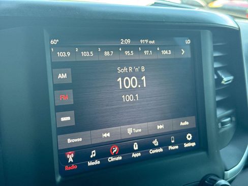 Used 2019 RAM 1500 Big Horn AWD/4WD image 9