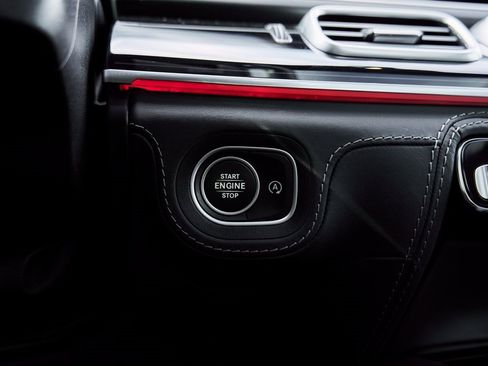 Used 2021 Mercedes-Benz Maybach GLS 600 4MATIC image 65