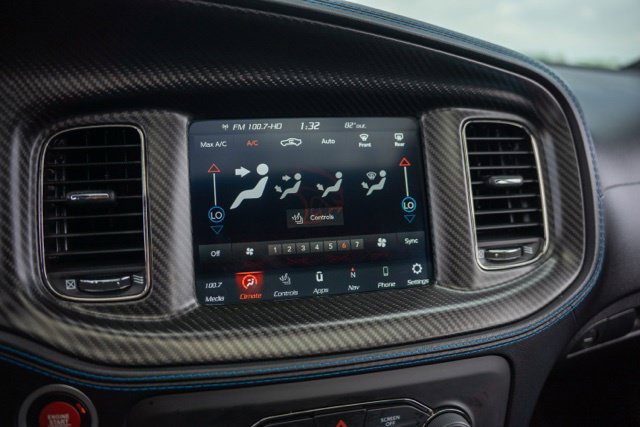 Used 2020 Dodge Charger SRT Hellcat w/ Harman/Kardon Audio Group RWD image 26